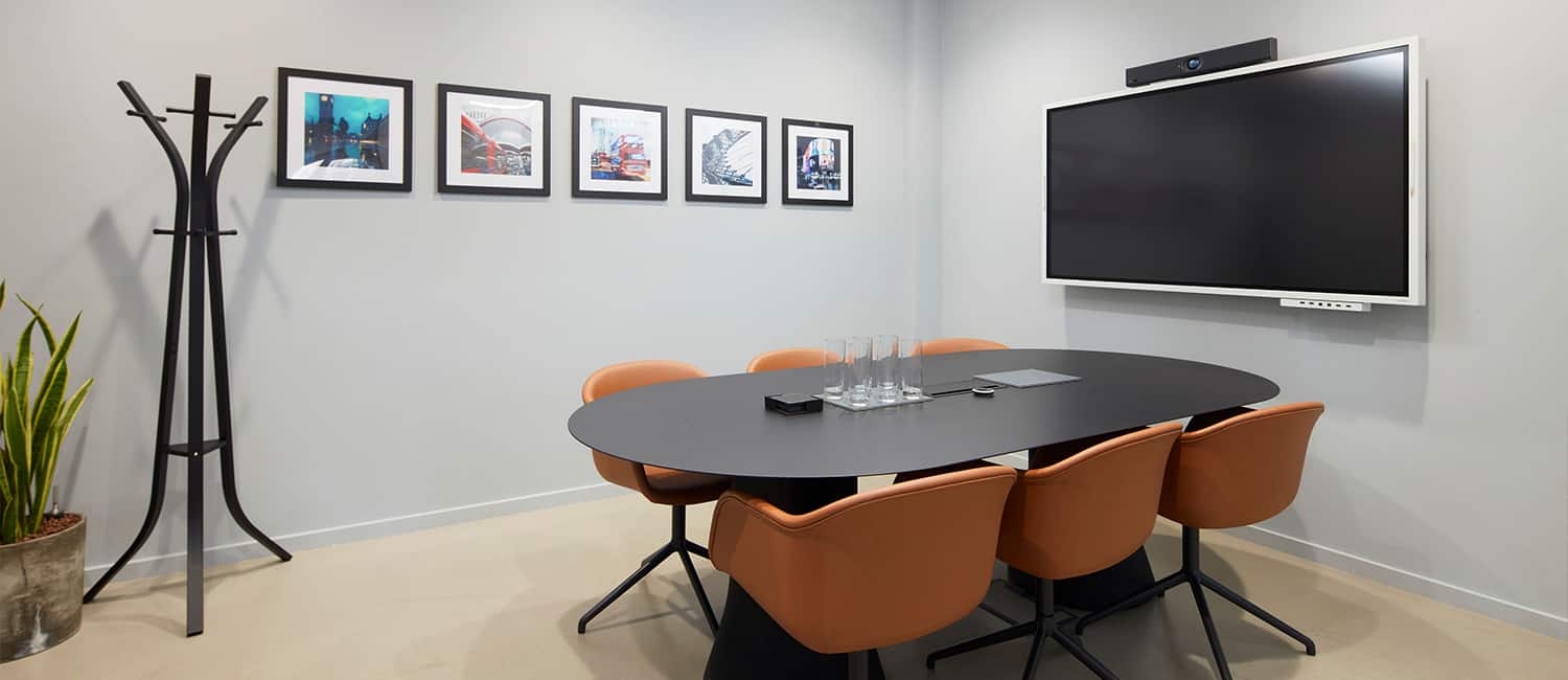 Meeting room at 1st Formations serviced office facility.