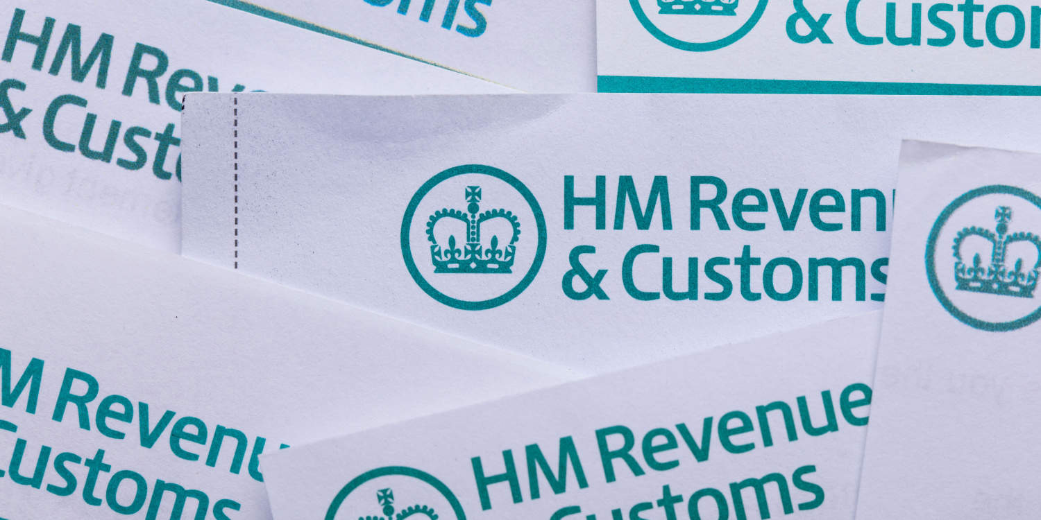 Hm deals revenue logo